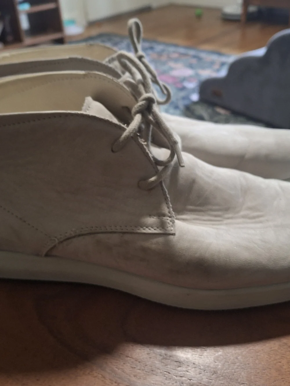 Hogan Men’s Chukka Boots in Beige Suede - Picture 2 of 4